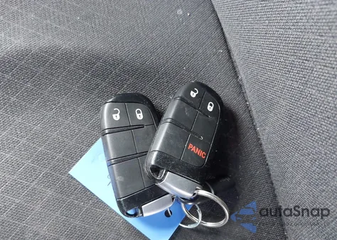 2019 Jeep Grand Cherokee Laredo E 4X4 из США, поврежденный, VIN 1C4RJFAGXKC834751